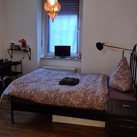 Gemuetliches Zimmer In Einer Altbauwohnung In Der Stadt Würzburg Exteriör bild